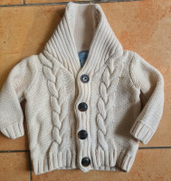 KRÁSNÝ SVETŘÍK, VEL. 6-12 MĚS.